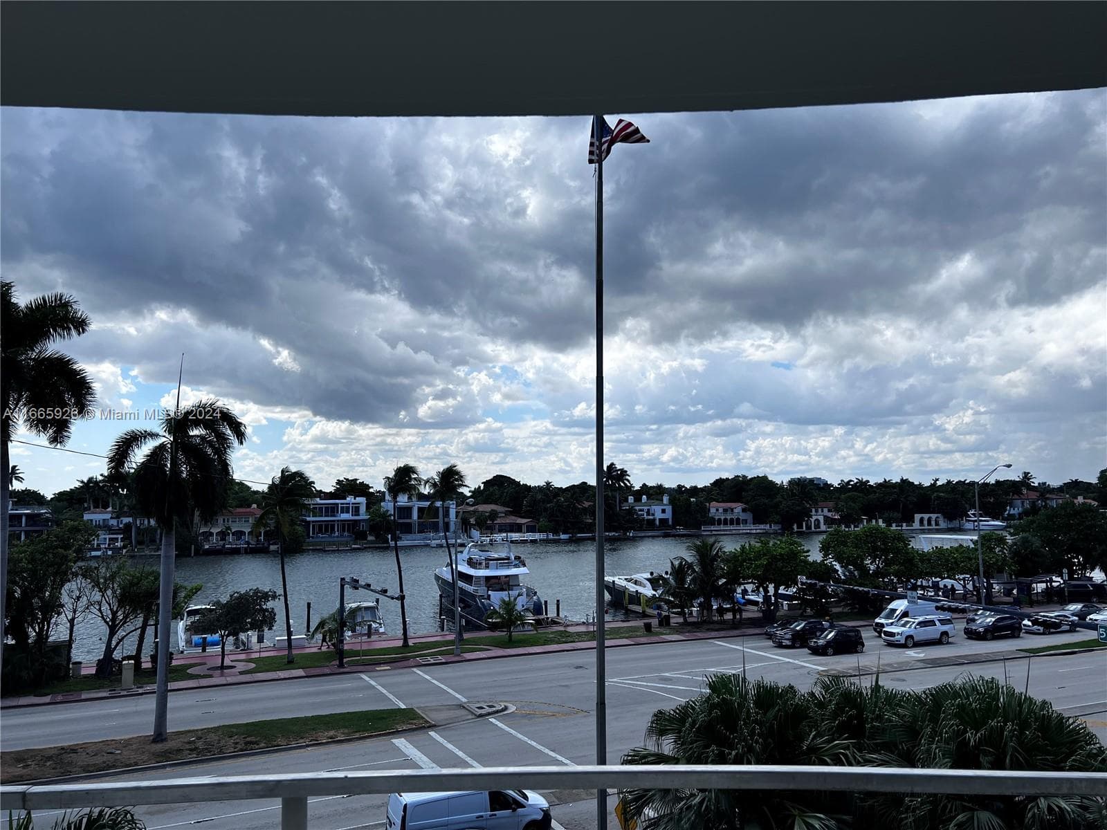 A11665926 — Miami Beach — 15