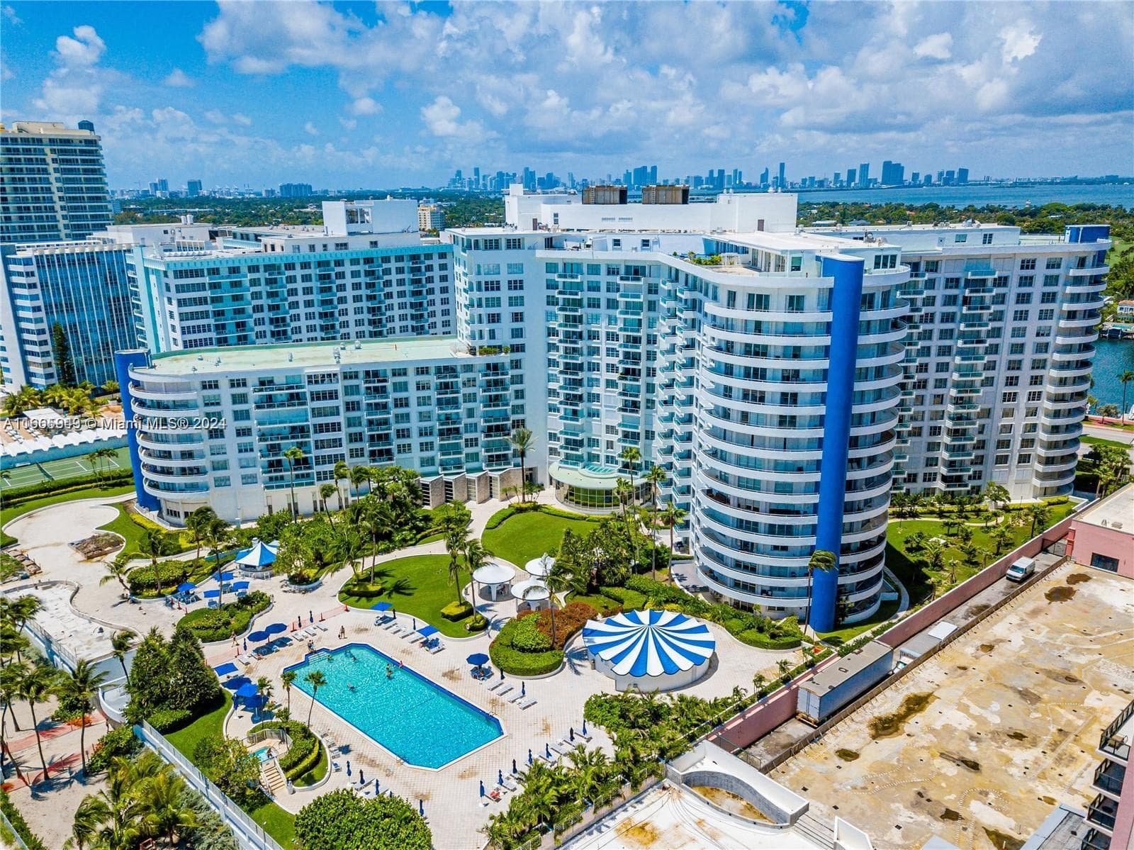 A11665943 — Miami Beach — 3