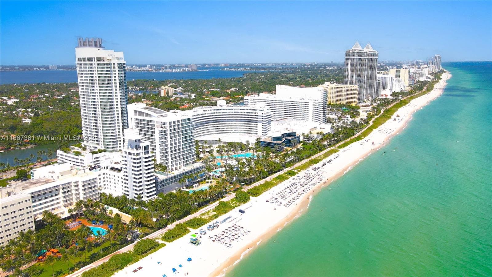 A11667381 — Miami Beach — 30