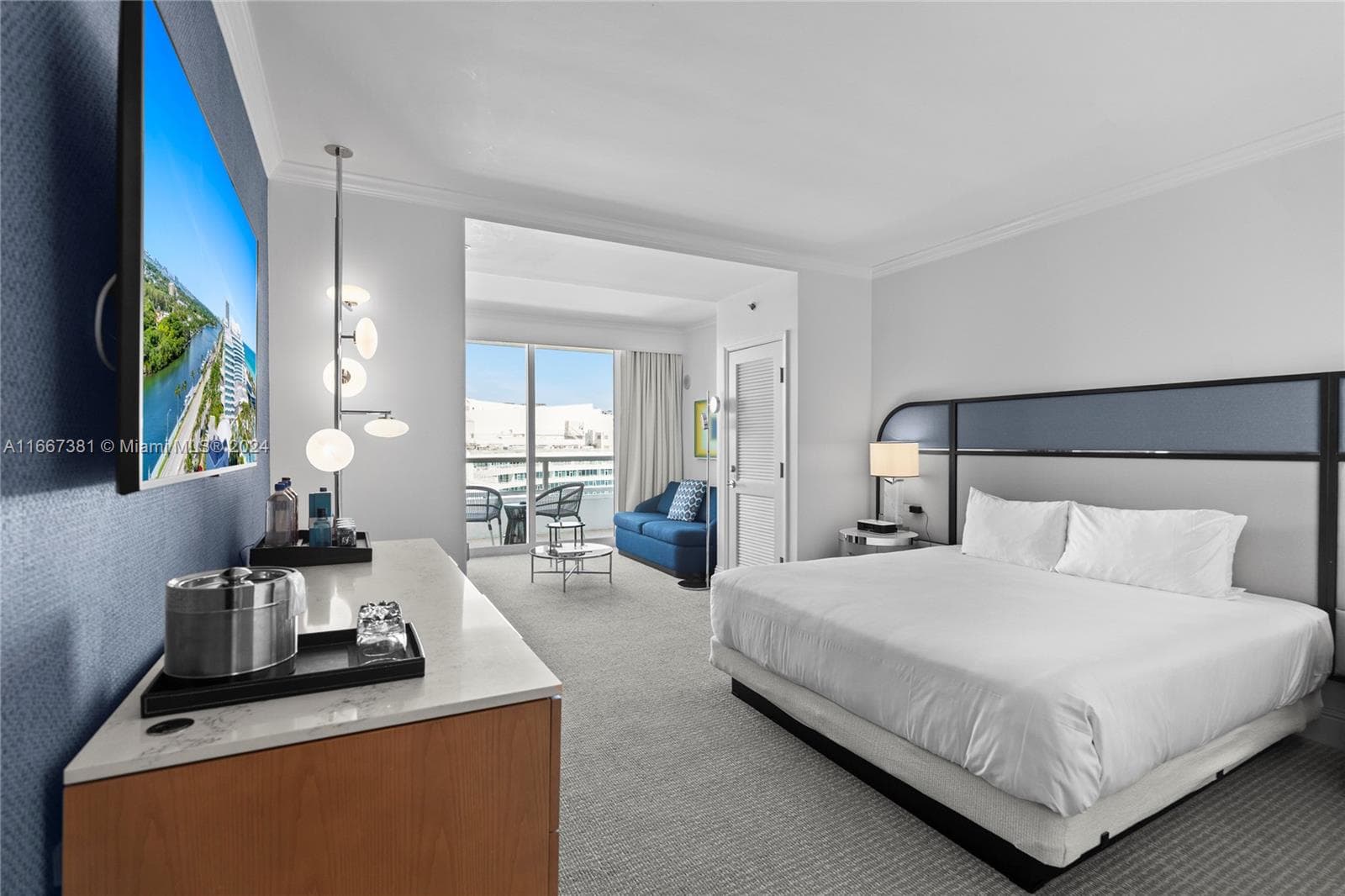 A11667381 — Miami Beach — 18