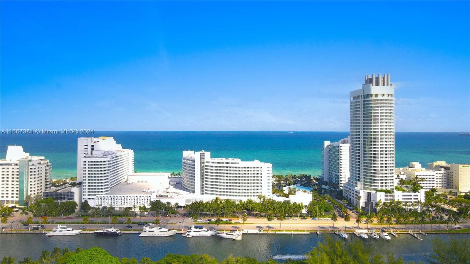 A11667381 — Miami Beach — 31