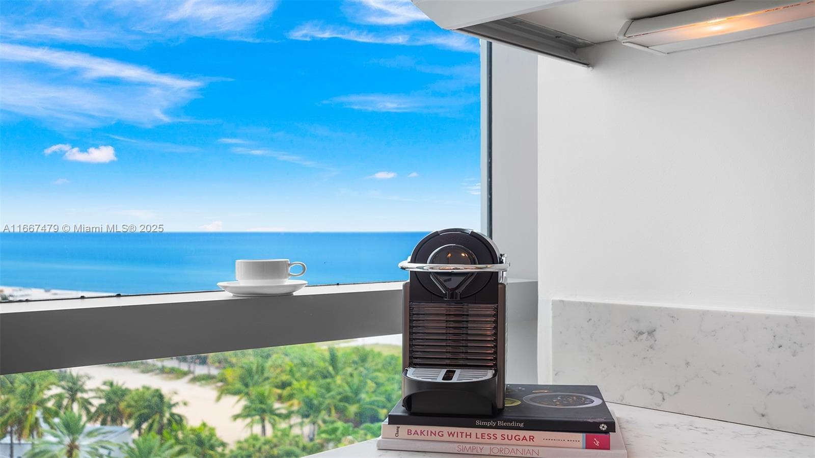 A11667479 — Miami Beach — 17