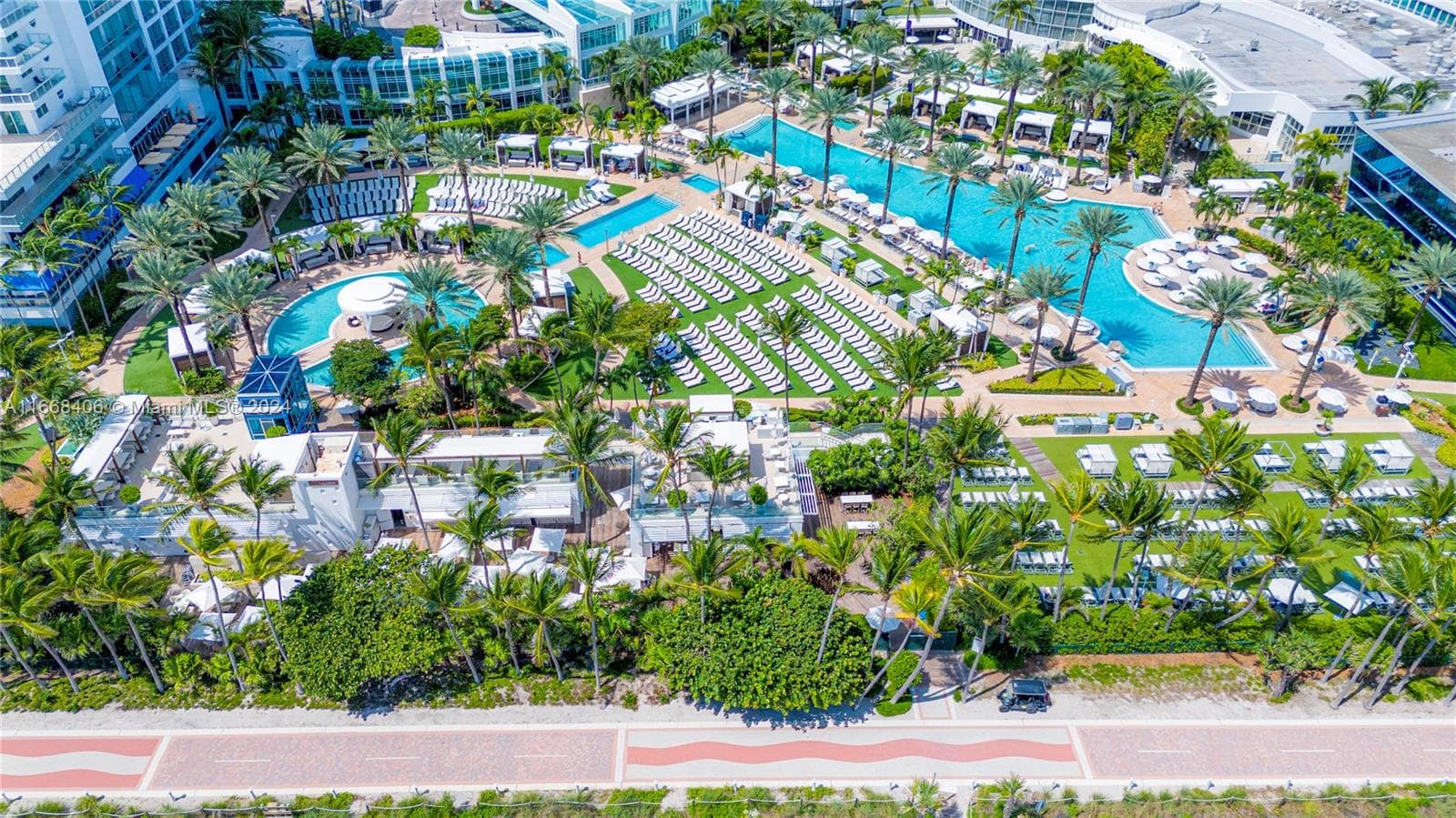 A11668406 — Miami Beach — 18