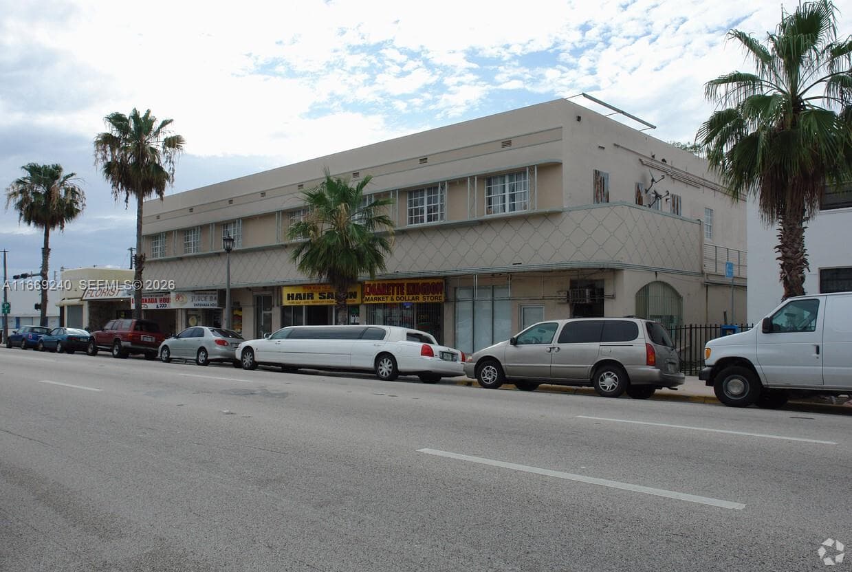 A11669240 — Miami Beach