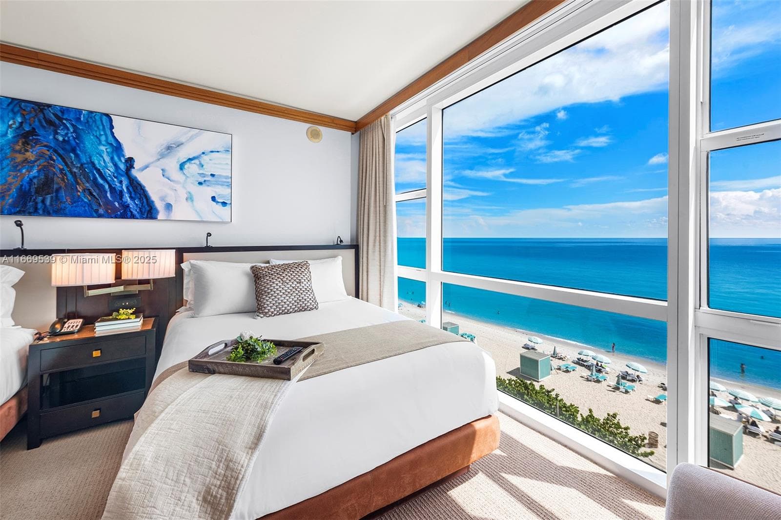 A11669539 — Miami Beach — 24