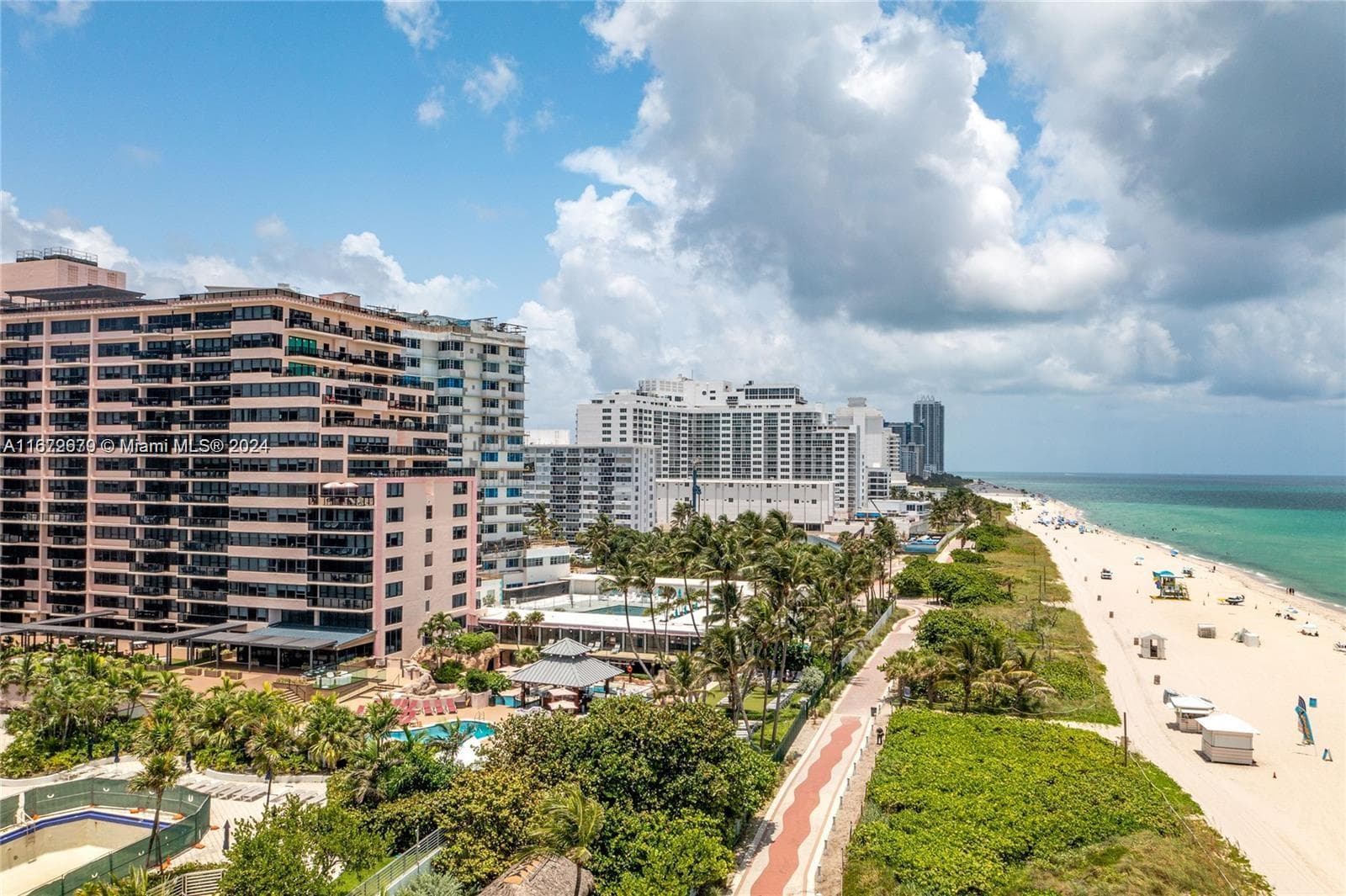 A11672679 — Miami Beach — 42