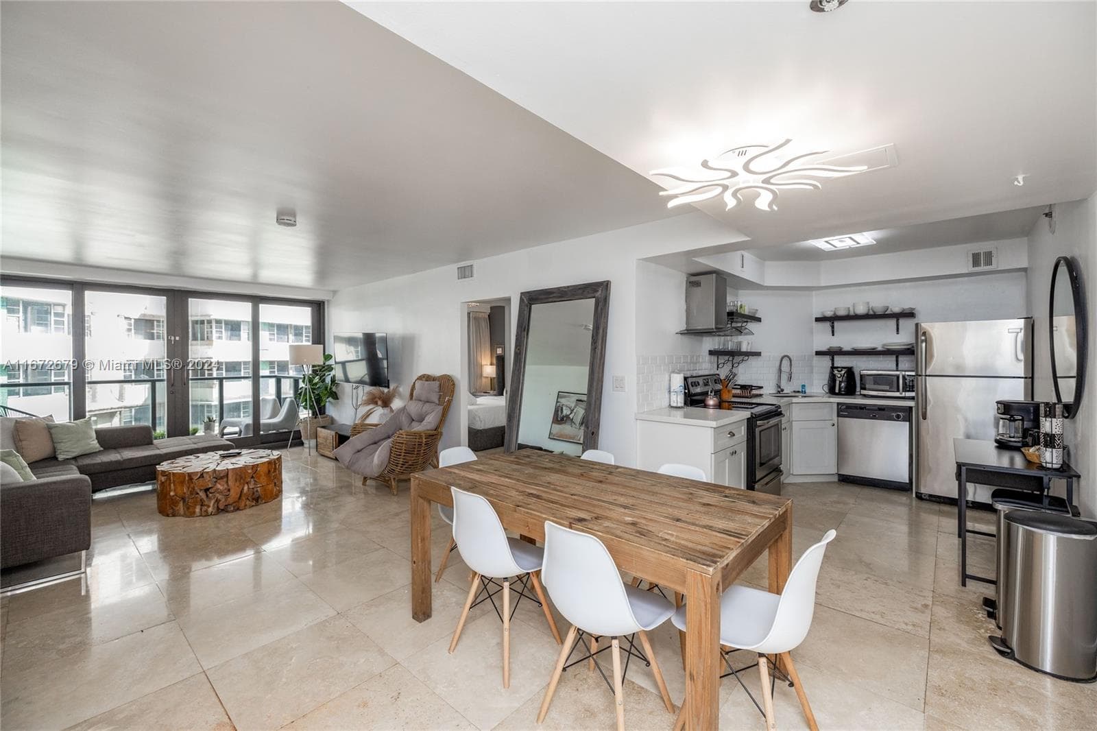 A11672679 — Miami Beach — 20