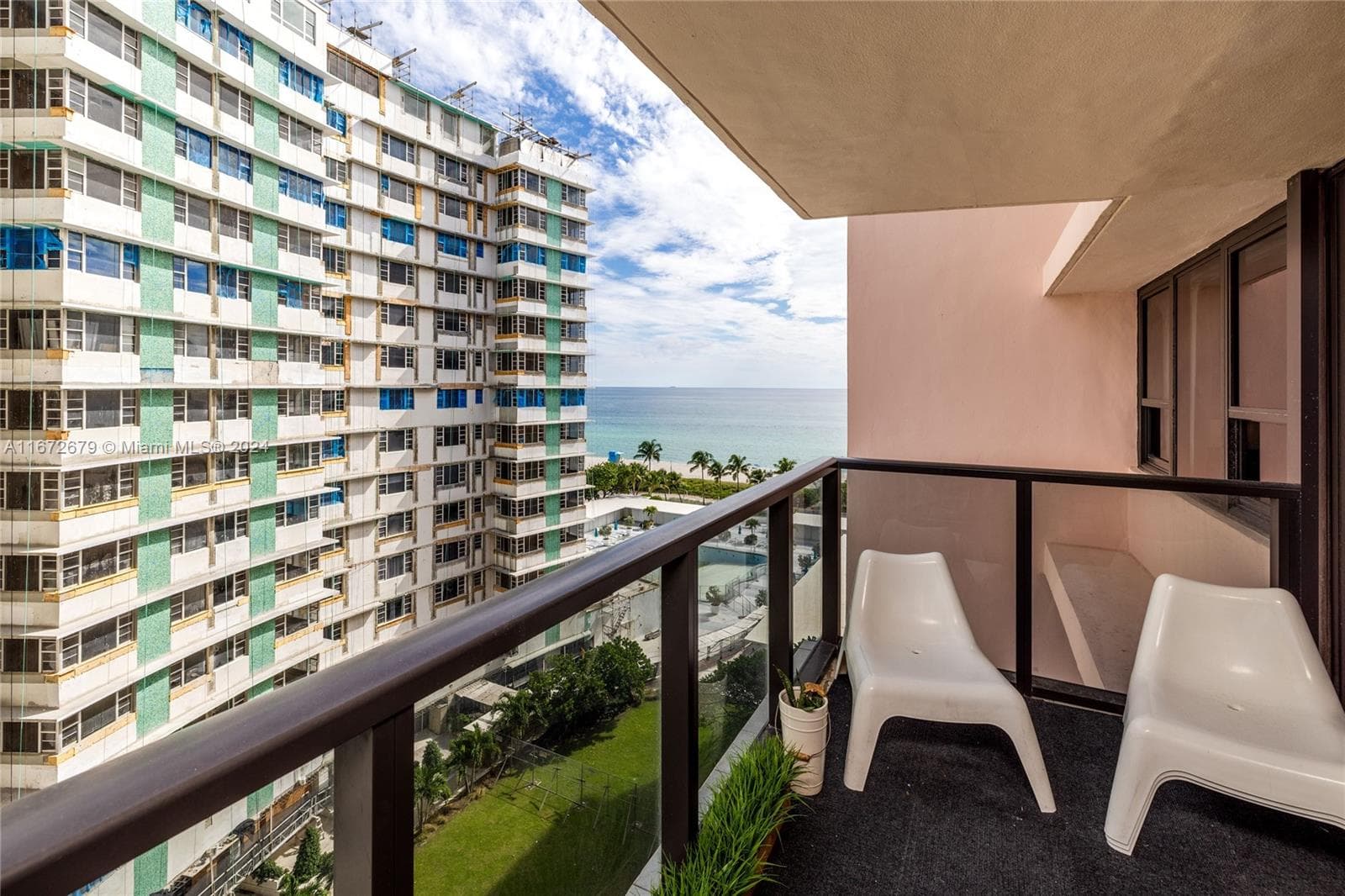 A11672679 — Miami Beach — 18