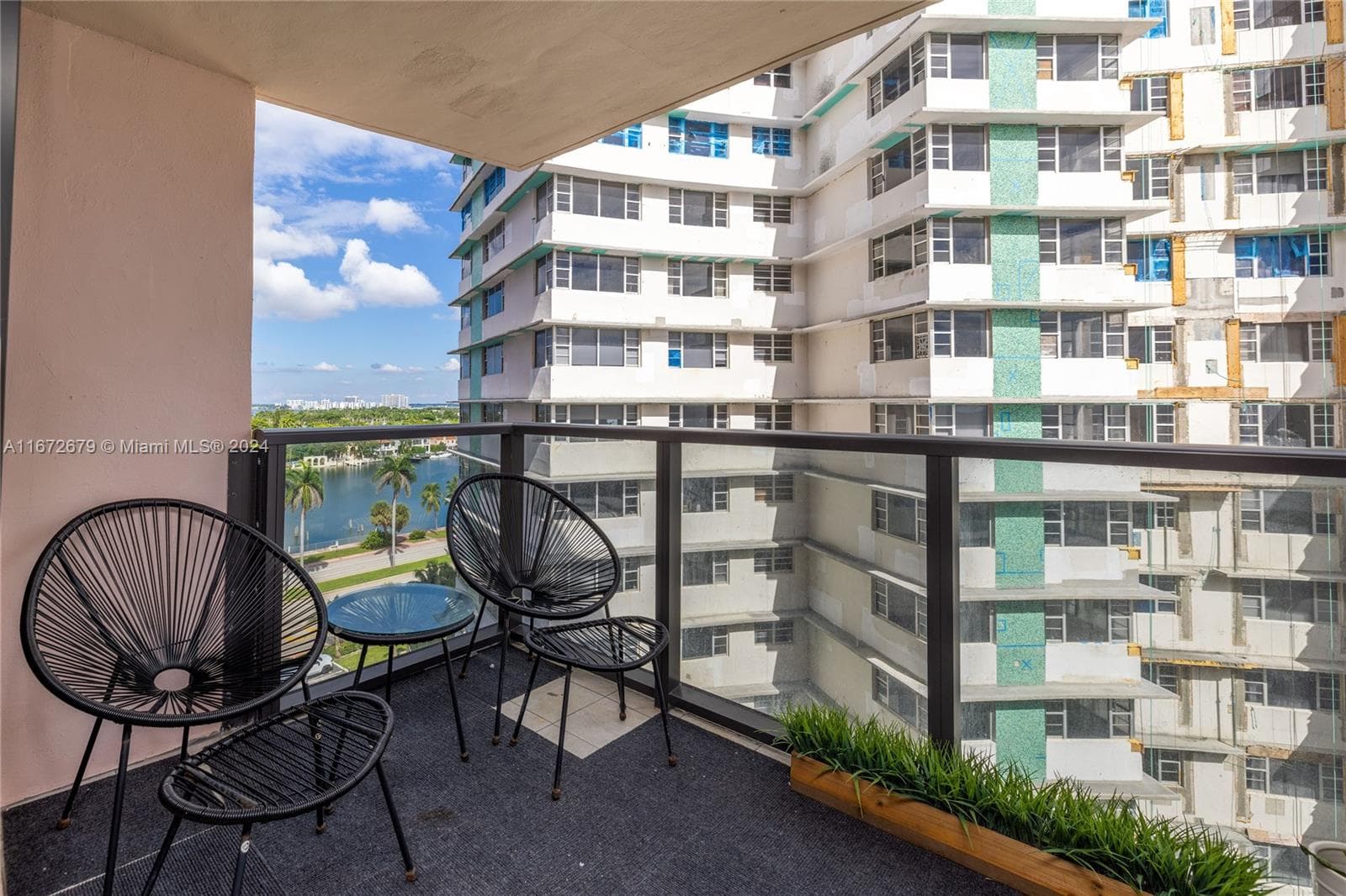 A11672679 — Miami Beach — 19