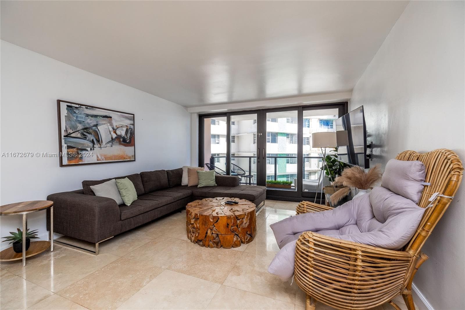 A11672679 — Miami Beach — 21
