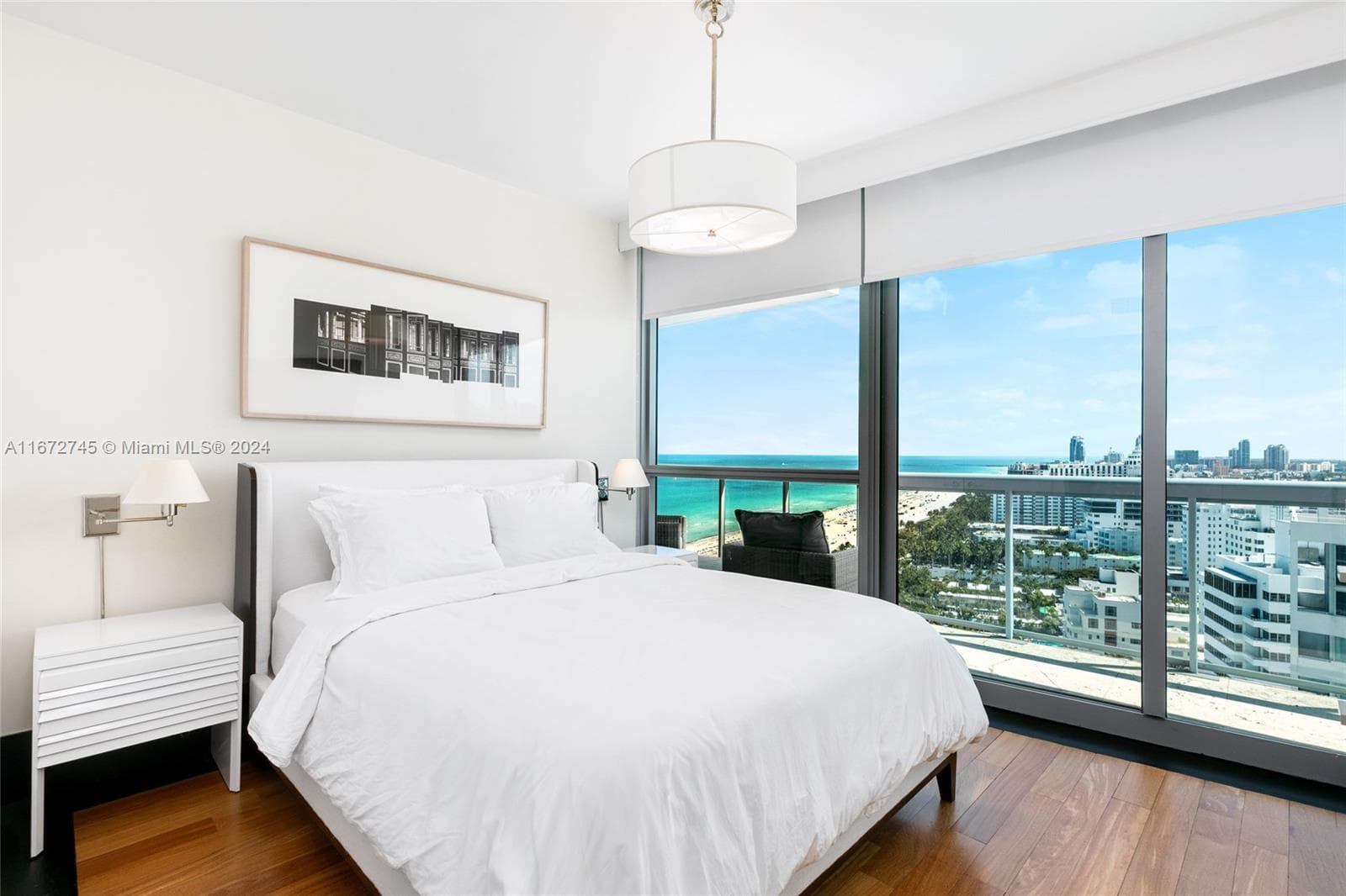 A11672745 — Miami Beach — 17