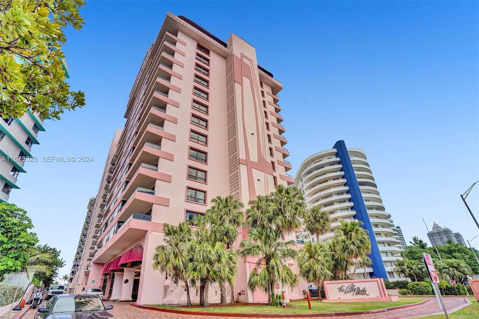A11673028 — Miami Beach — 50