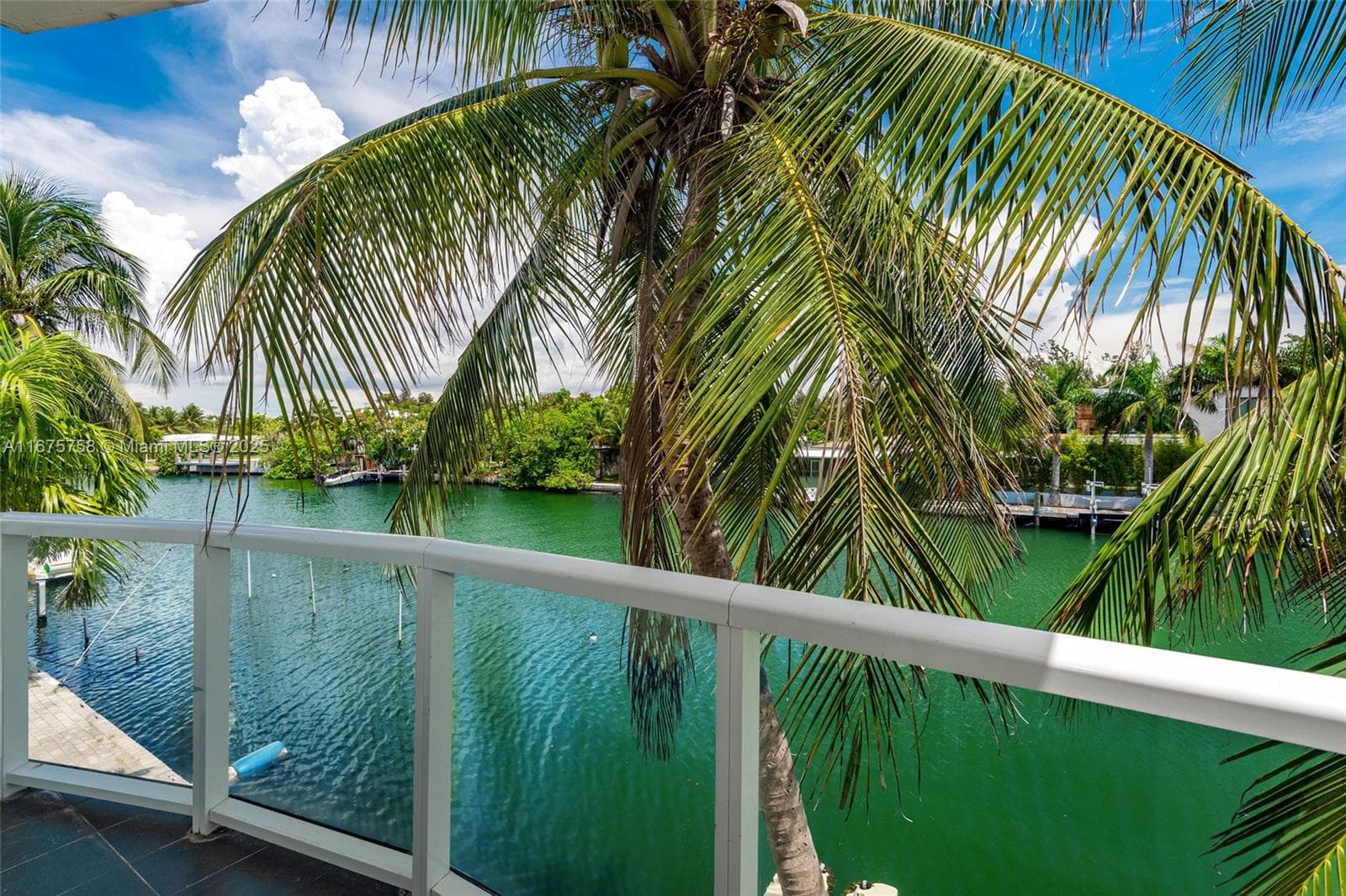 A11675758 — Miami Beach — 23