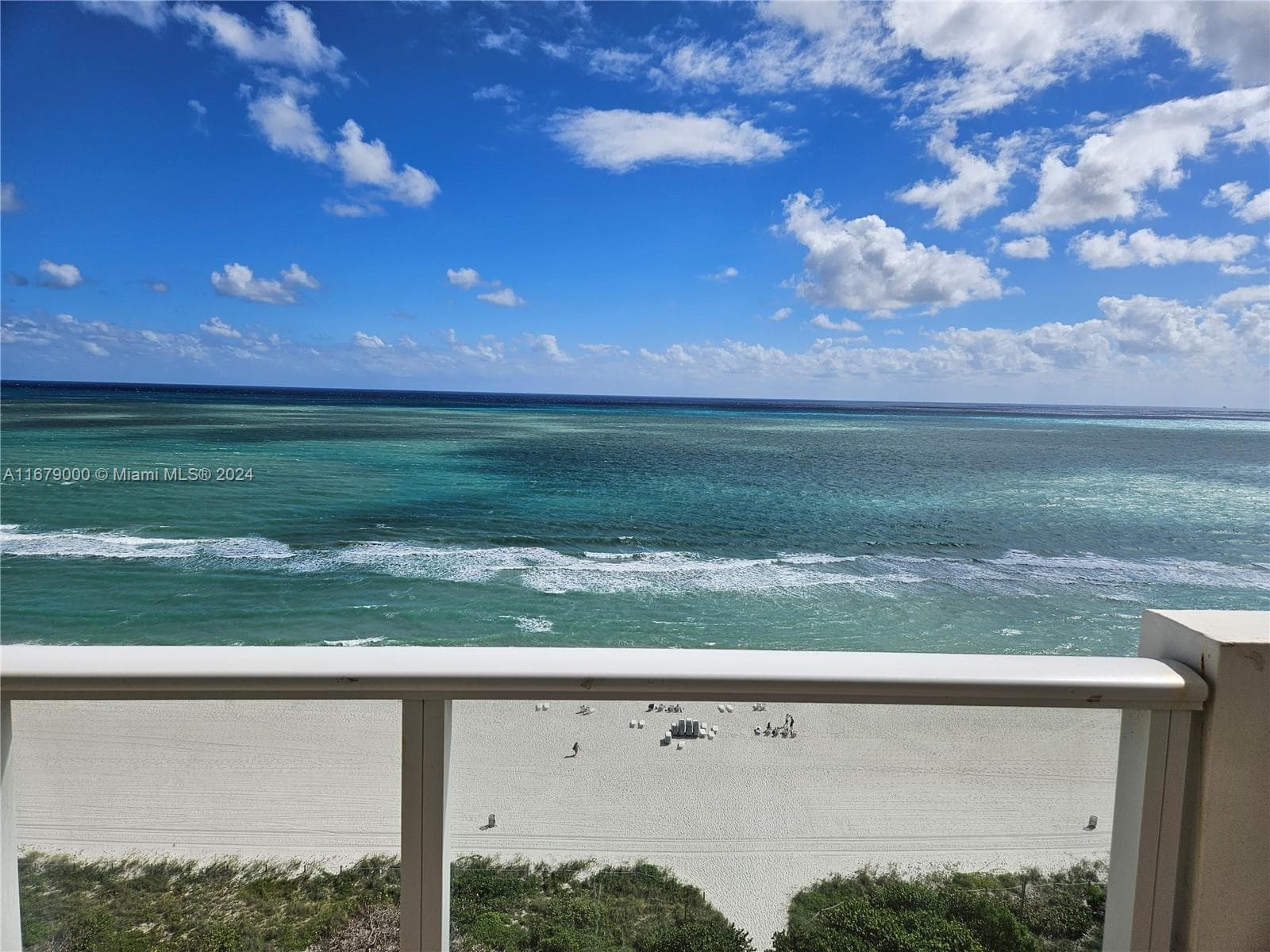 A11679000 — Miami Beach
