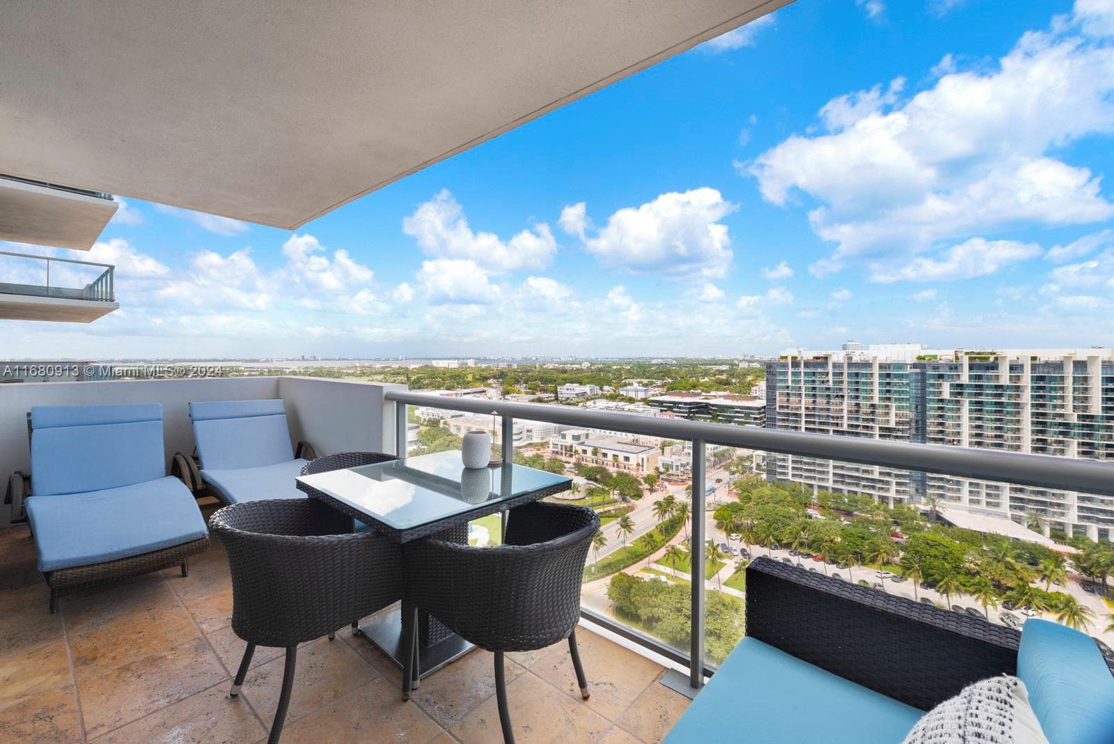 A11680913 — Miami Beach — 13