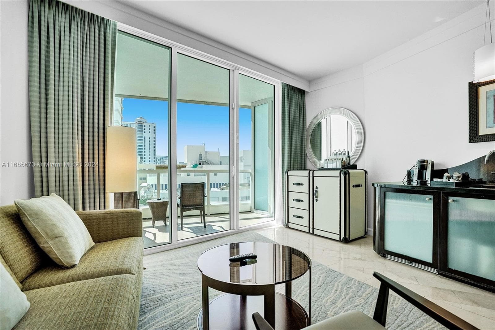 A11685673 — Miami Beach — 3