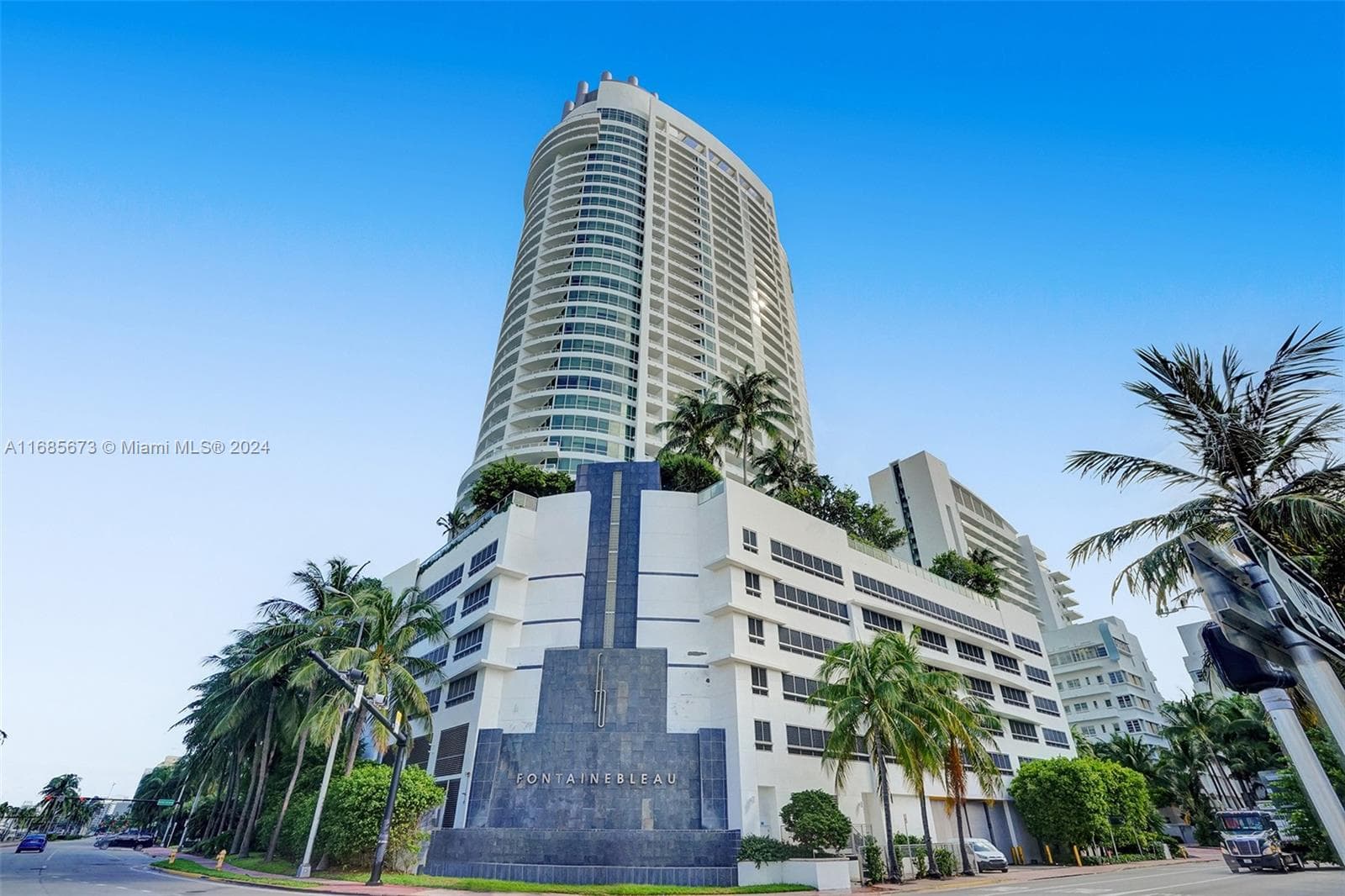 A11685673 — Miami Beach — 44