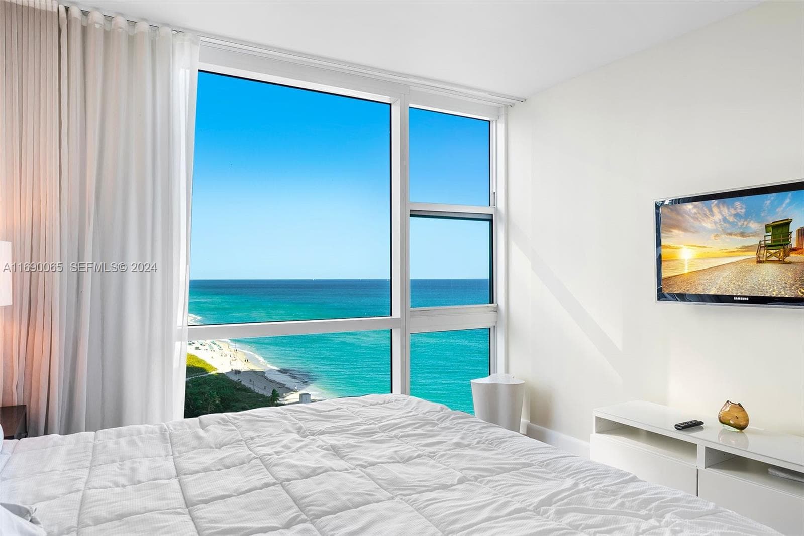 A11690065 — Miami Beach — 9