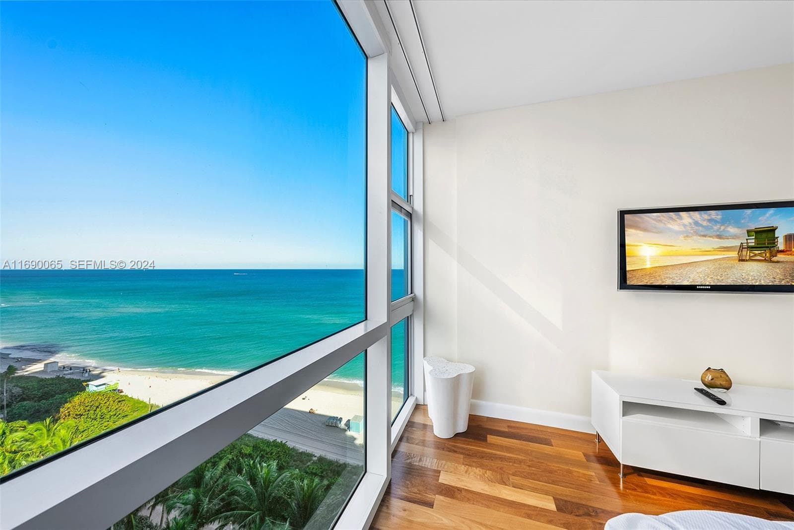 A11690065 — Miami Beach — 4