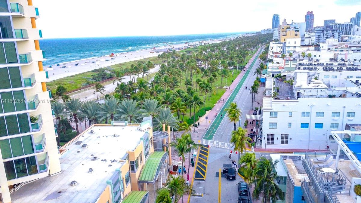 A11692887 — Miami Beach — 22