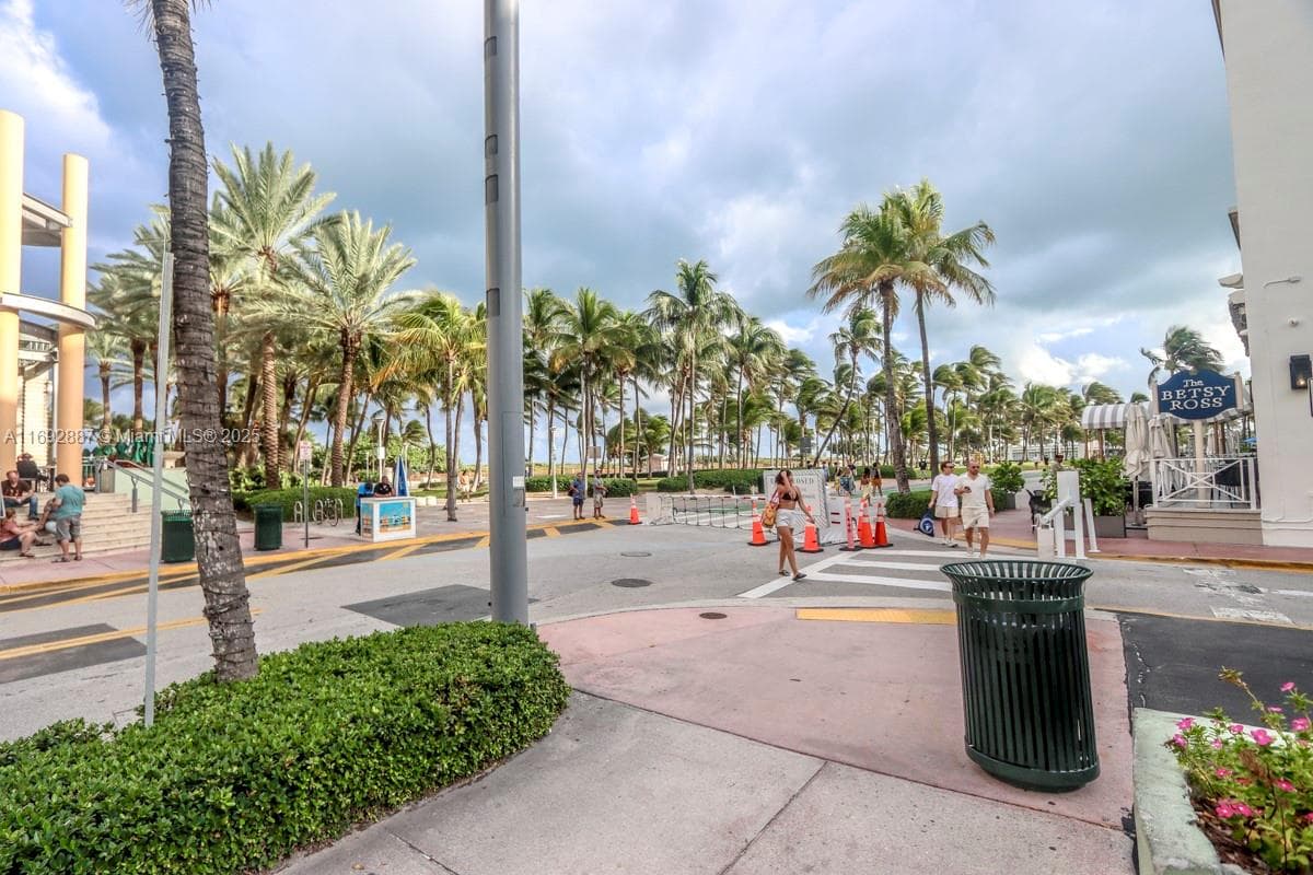 A11692887 — Miami Beach — 18