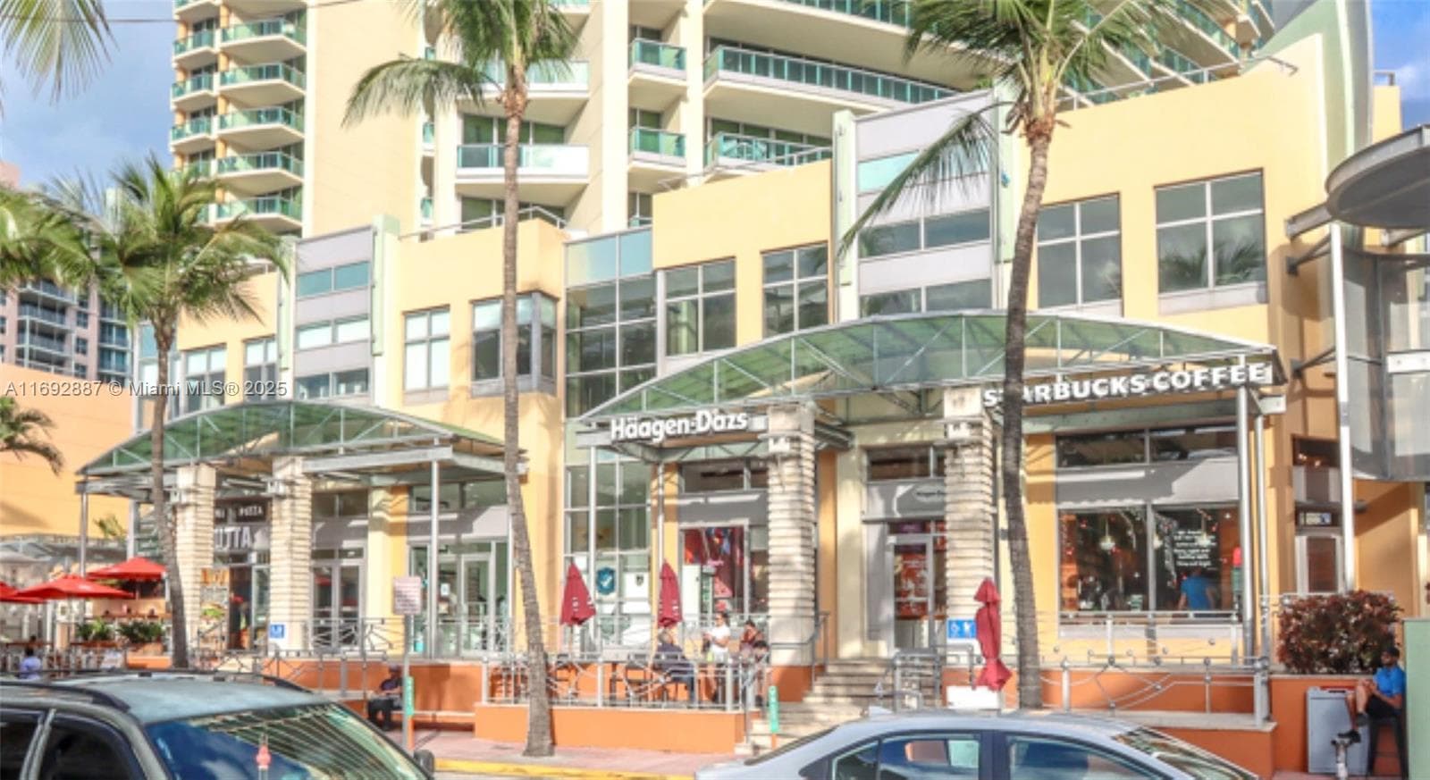 A11692887 — Miami Beach — 15