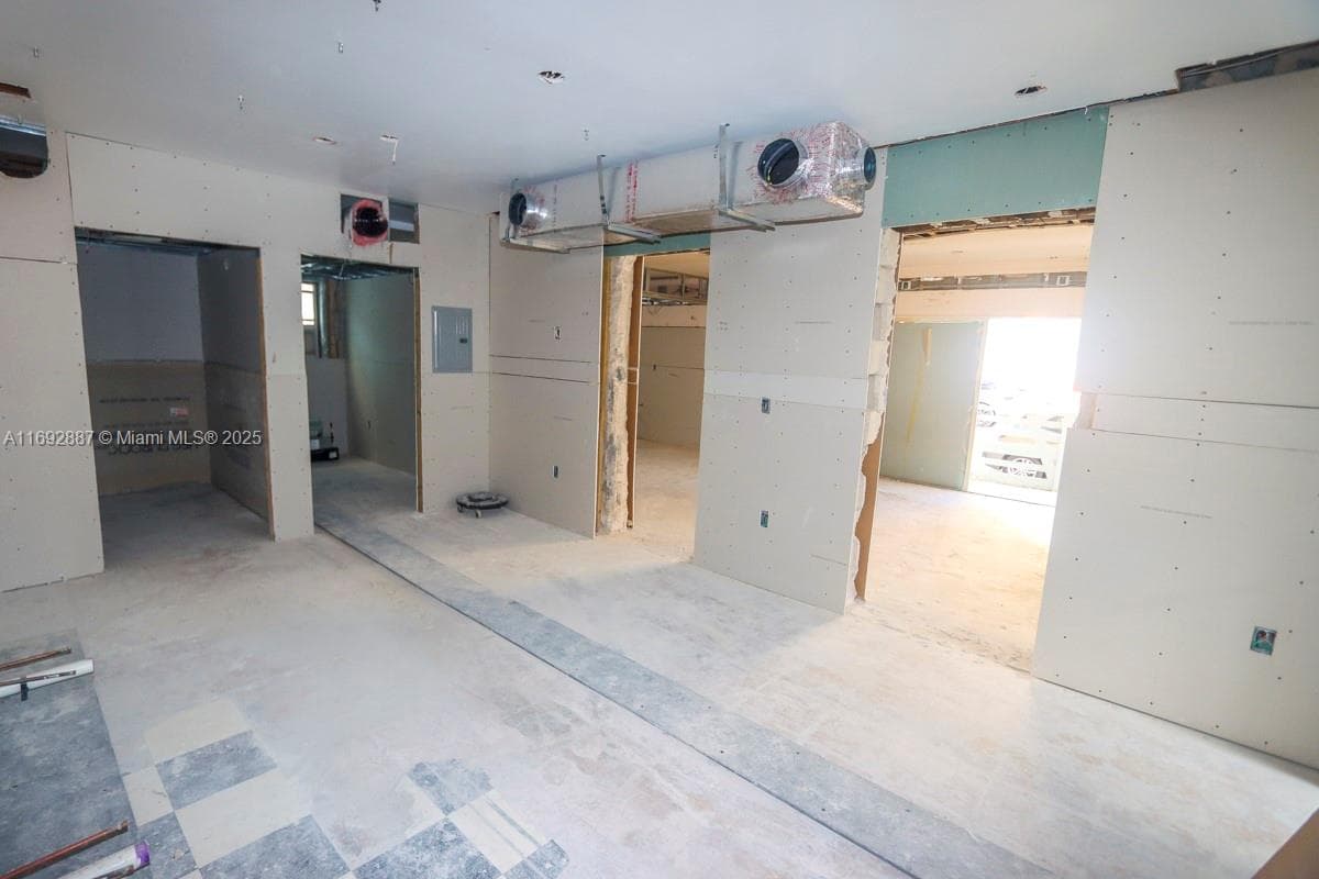 A11692887 — Miami Beach — 31