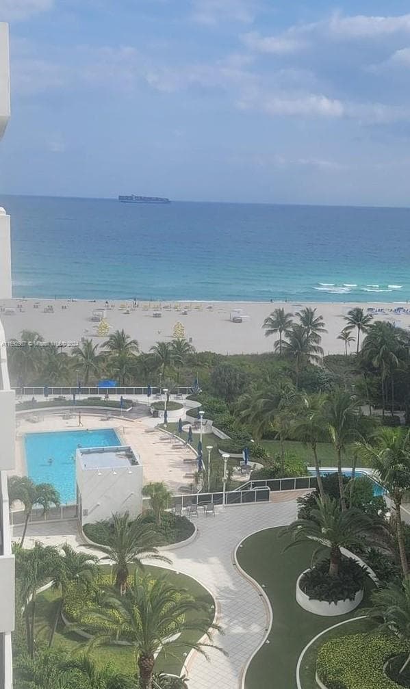 A11692987 — Miami Beach — 7