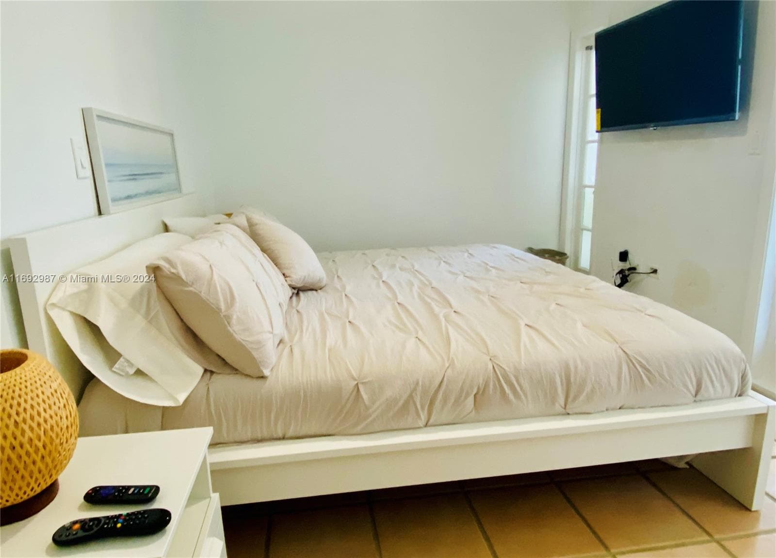 A11692987 — Miami Beach — 10
