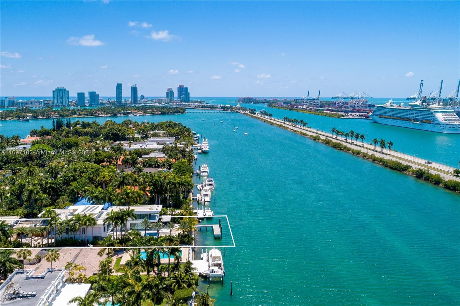 A11697102 — Miami Beach — 6