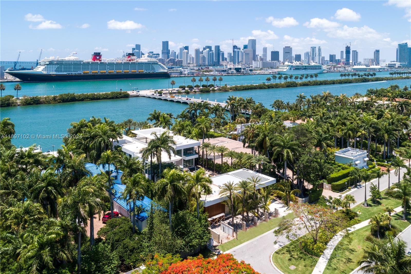 A11697102 — Miami Beach — 4