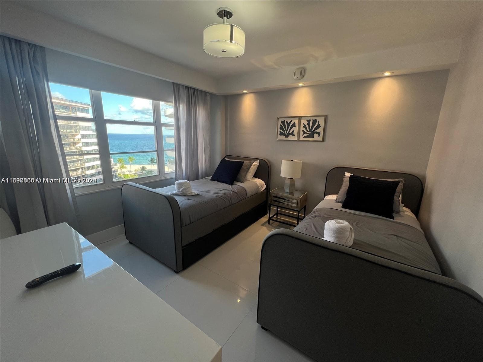 A11697860 — Miami Beach — 16