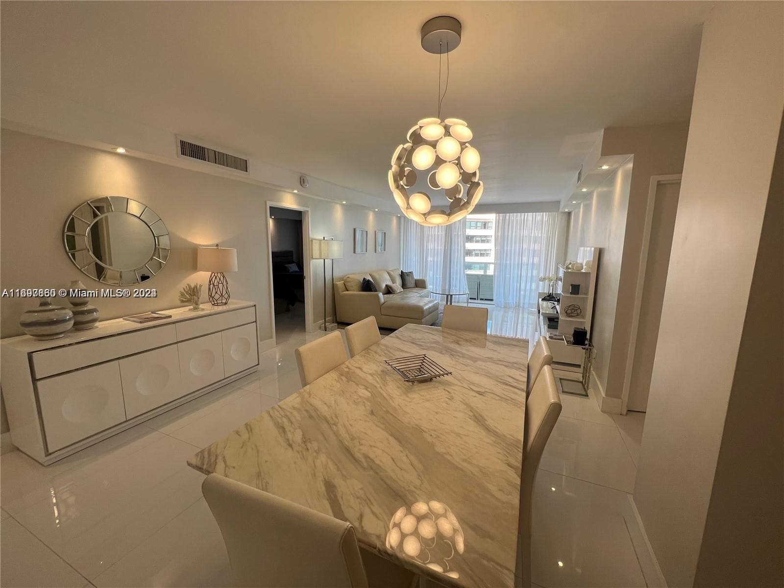A11697860 — Miami Beach — 7