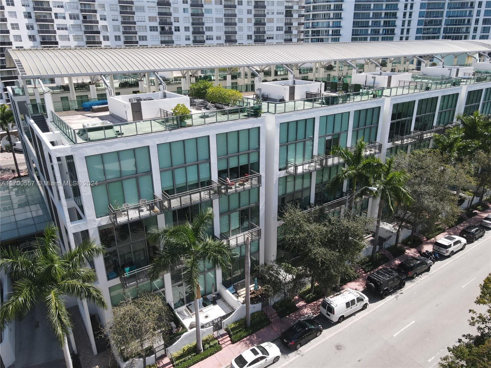 A11700557 — Miami Beach — 23