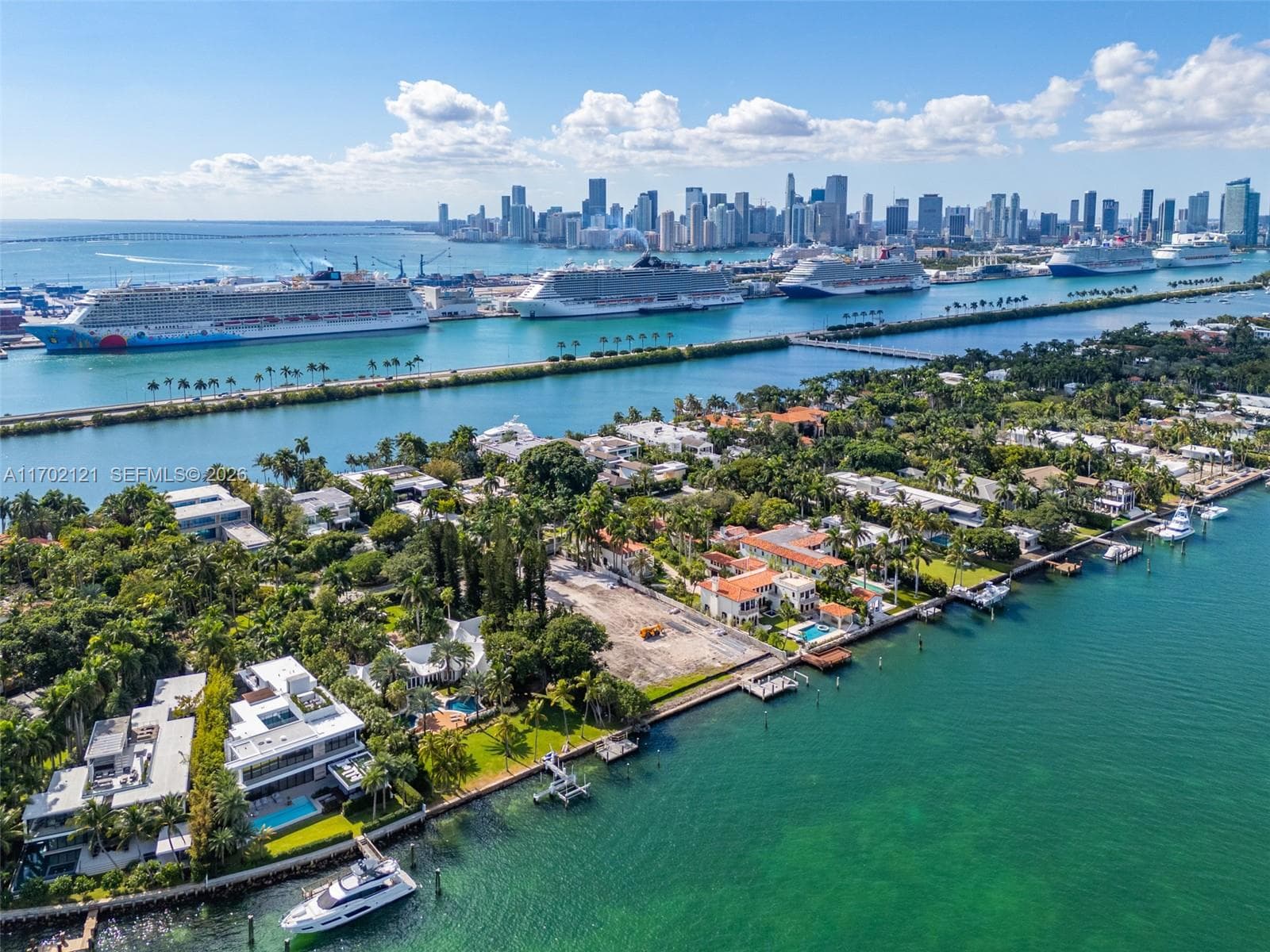 A11702121 — Miami Beach — 2