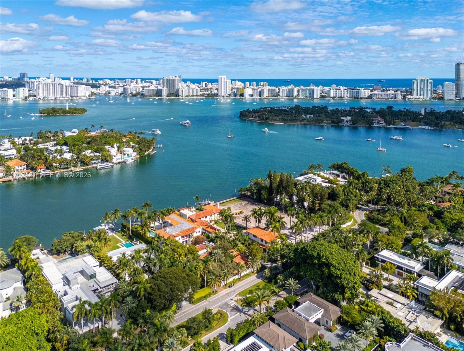 A11702121 — Miami Beach — 46