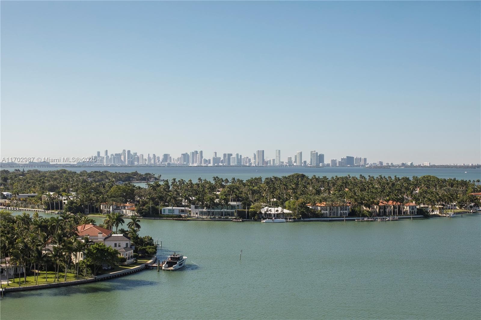 A11702987 — Miami Beach — 40