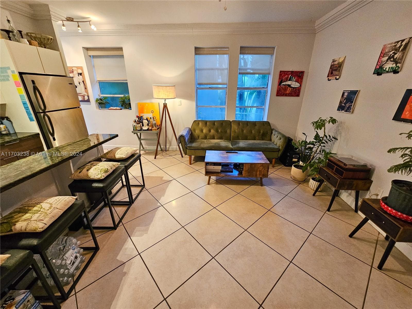 A11703238 — Miami Beach — 4