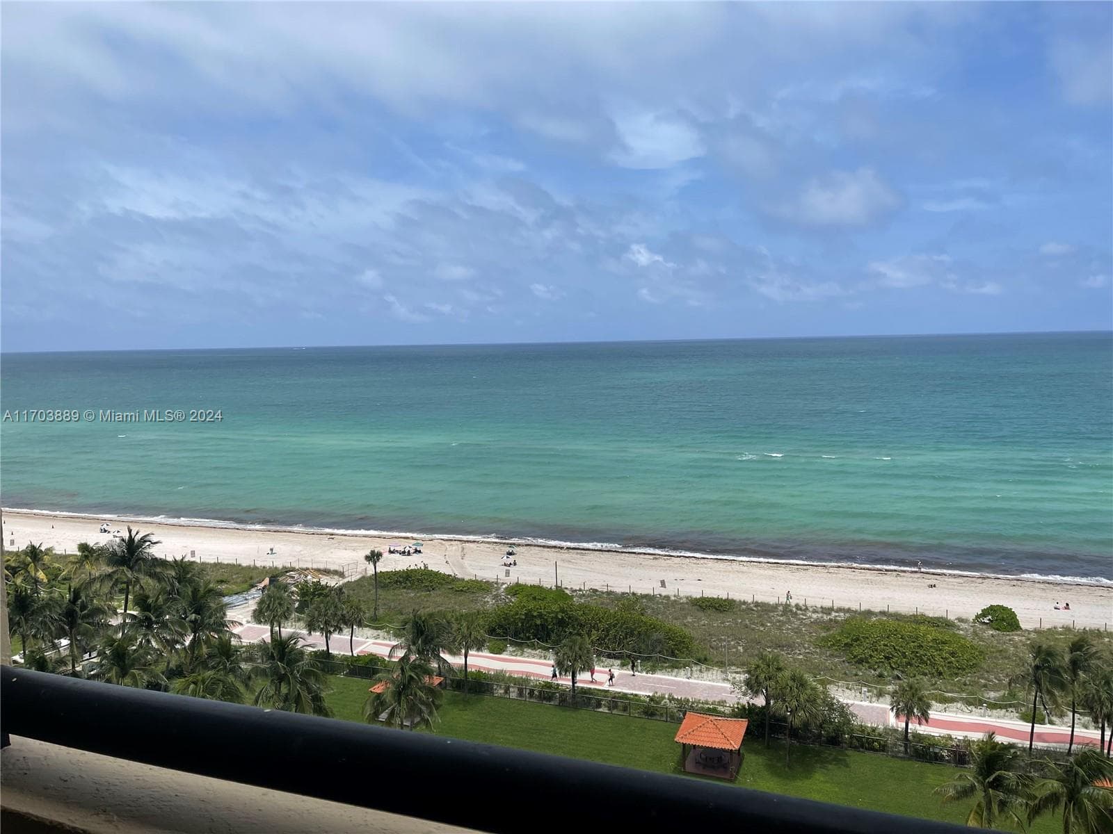 A11703889 — Miami Beach — 13