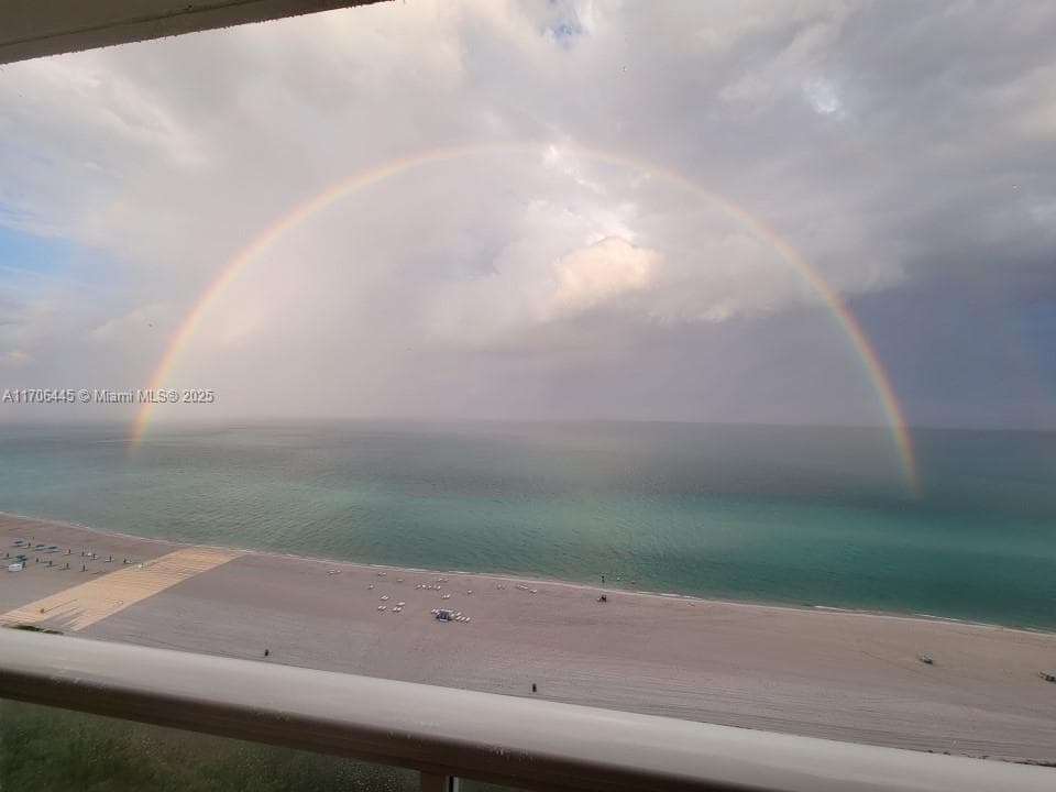 A11706445 — Miami Beach — 45