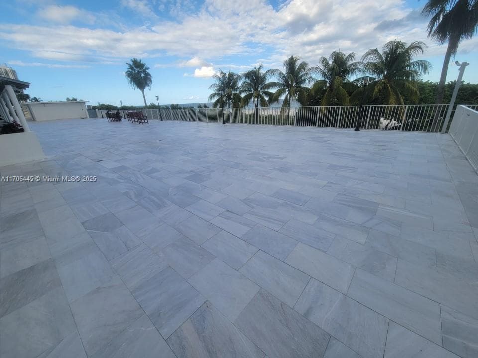 A11706445 — Miami Beach — 40