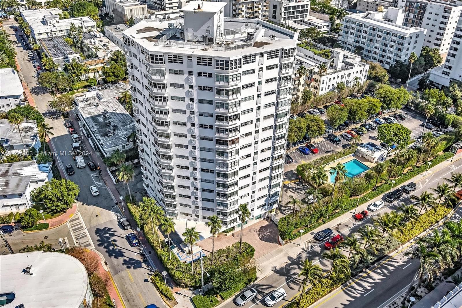 A11707303 — Miami Beach — 38