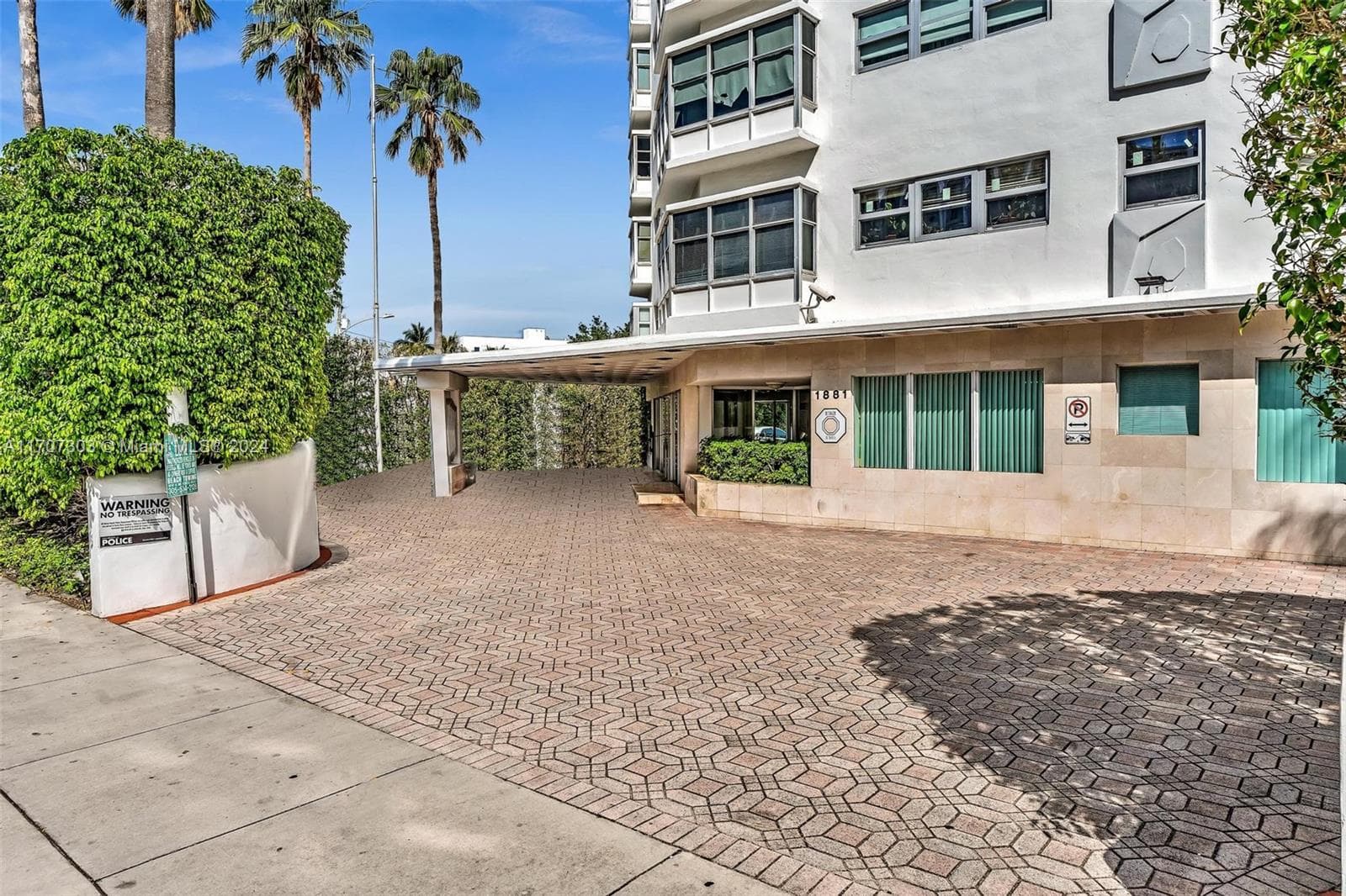 A11707303 — Miami Beach — 54