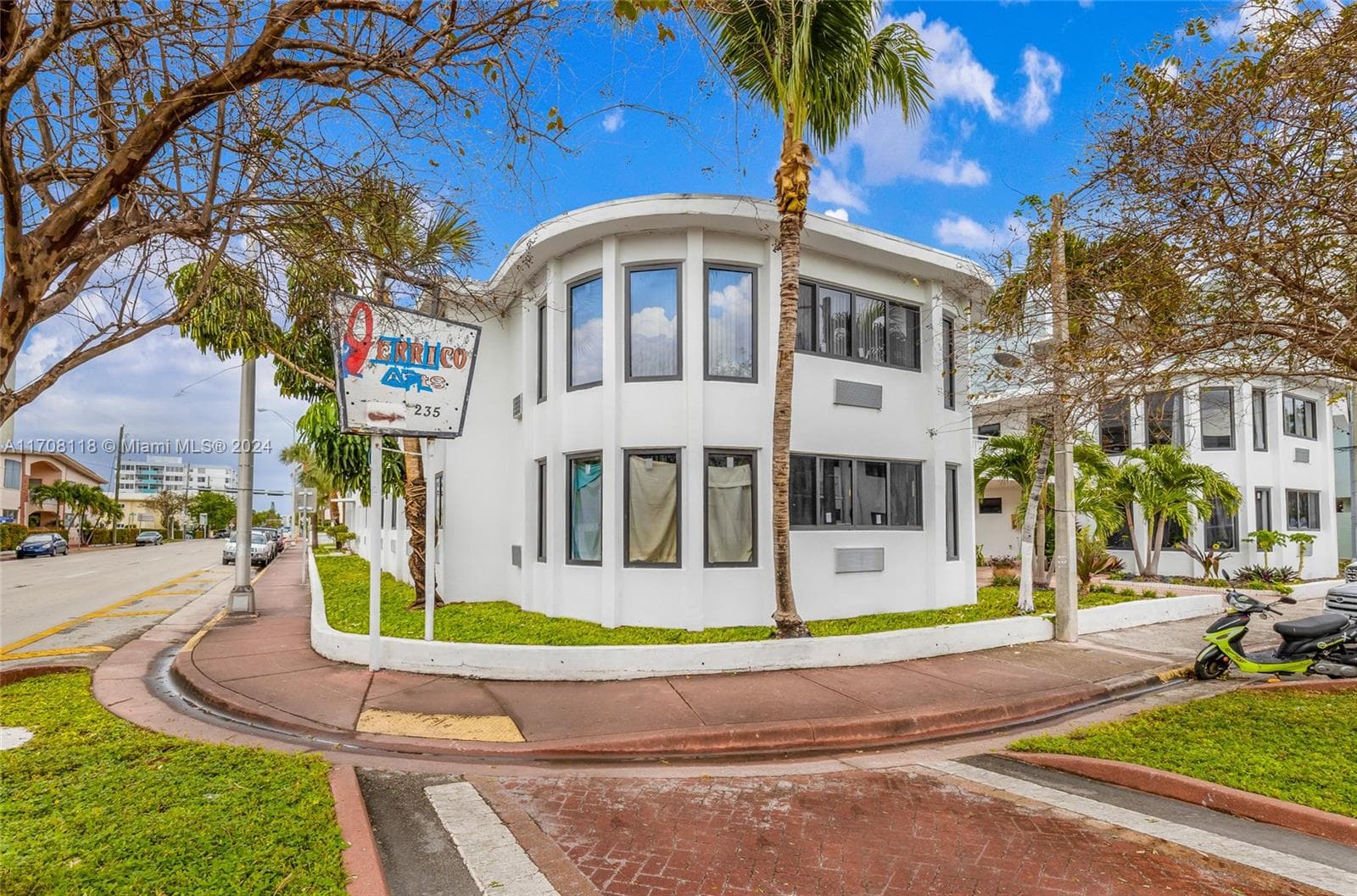 A11708118 — Miami Beach — 6