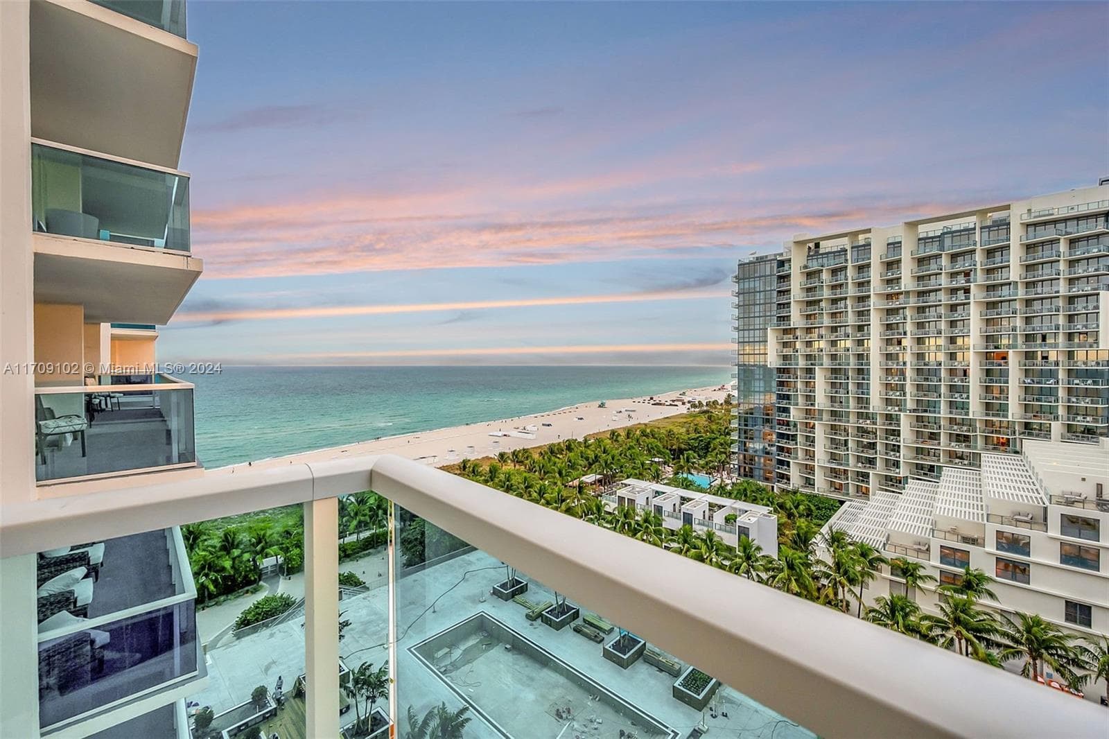 A11709102 — Miami Beach