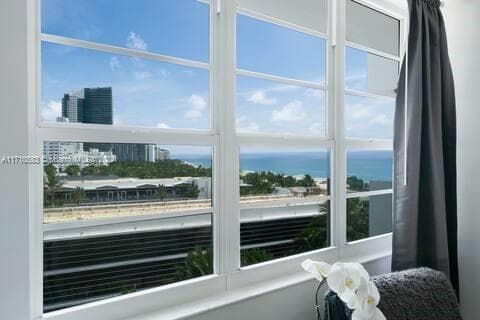 A11710583 — Miami Beach — 20