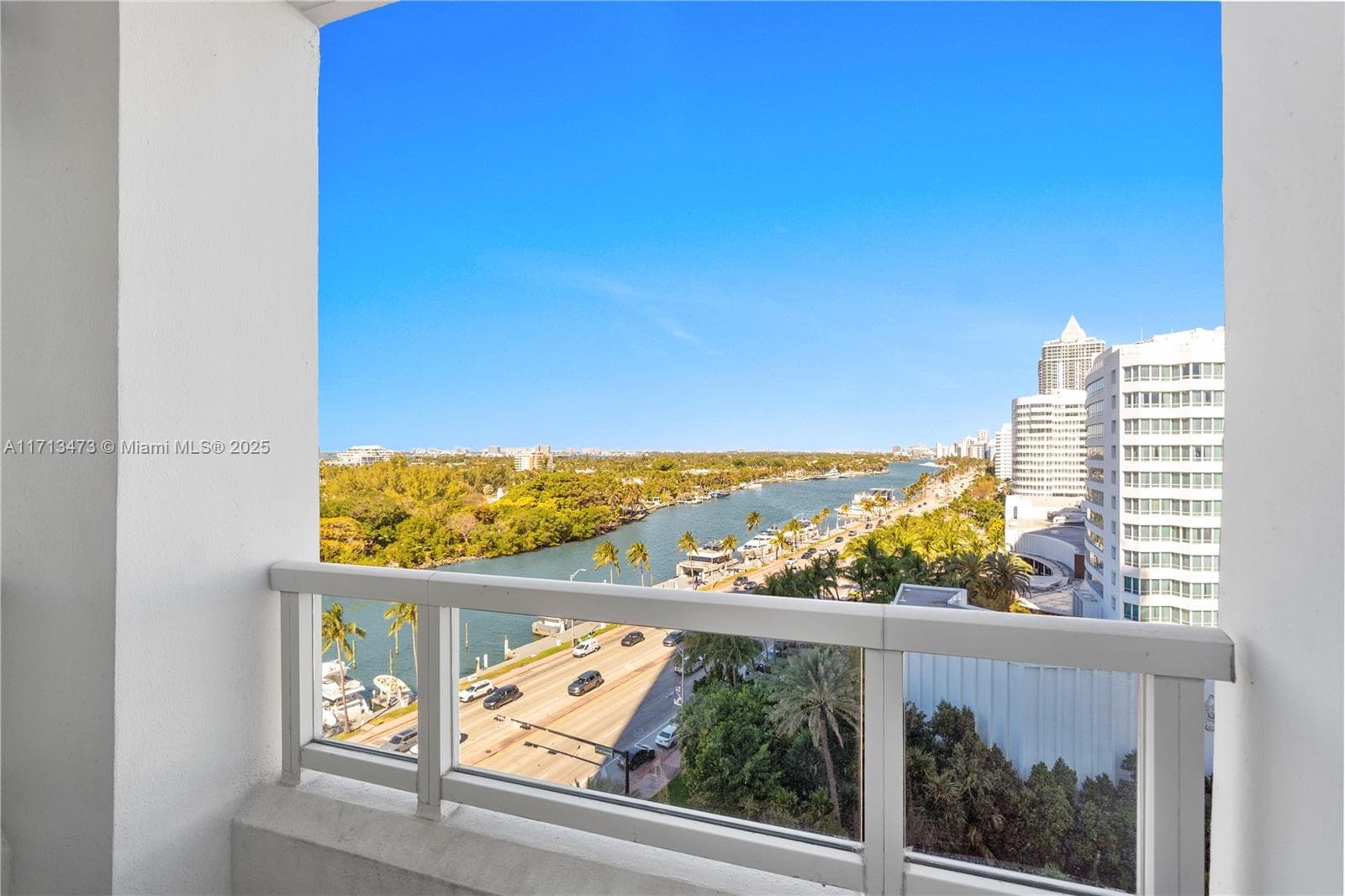 A11713473 — Miami Beach — 9
