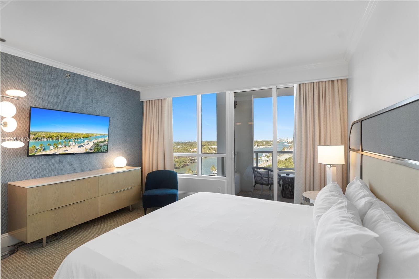 A11713473 — Miami Beach — 24