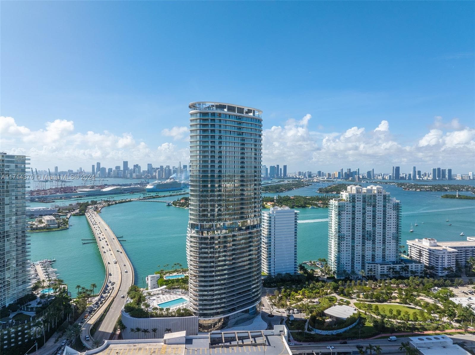 A11714370 — Miami Beach