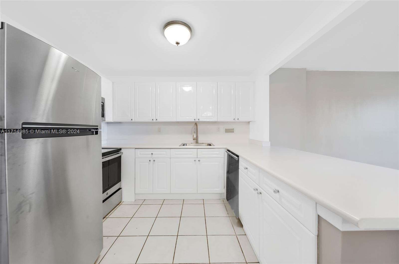 A11714985 — Miami Beach — 13